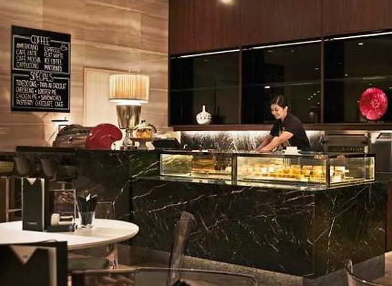 Carlton City Hotel Singapore 5*,